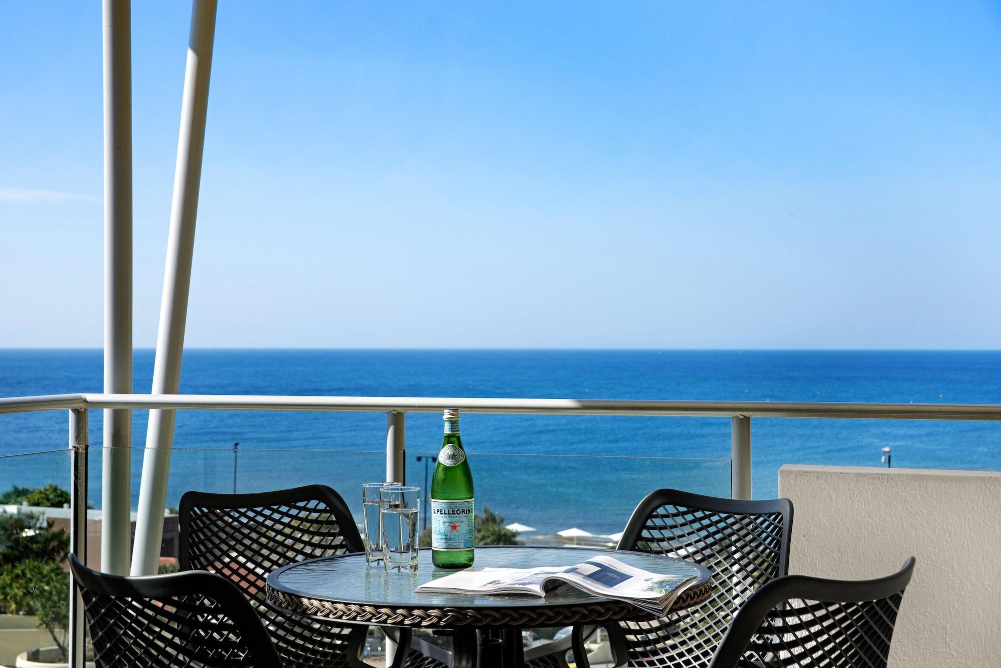 Ultiqa Shearwater Resort Caloundra Exterior photo